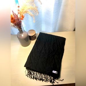 Beautiful handmade scarf from Nepal